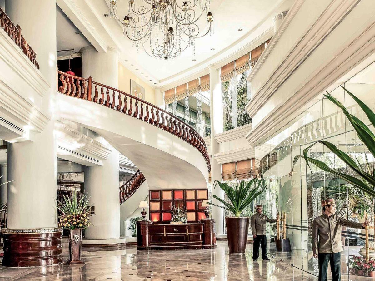 Mercure Mandalay Hill Resort Exterior foto